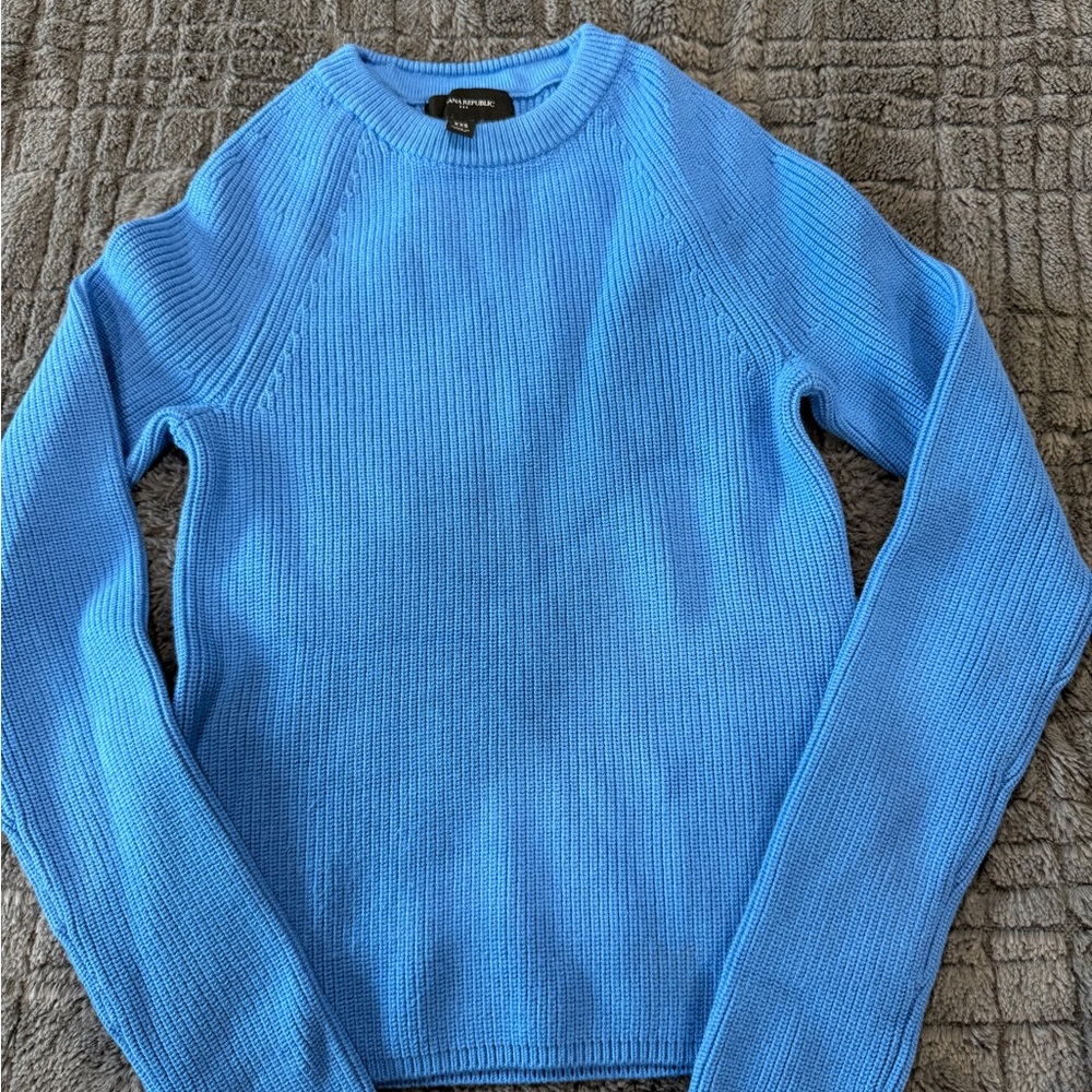 Banana Republic Women’s Light Blue Crewneck Sweater